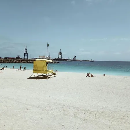 Playa Chica, Pozos Πανσιόν *